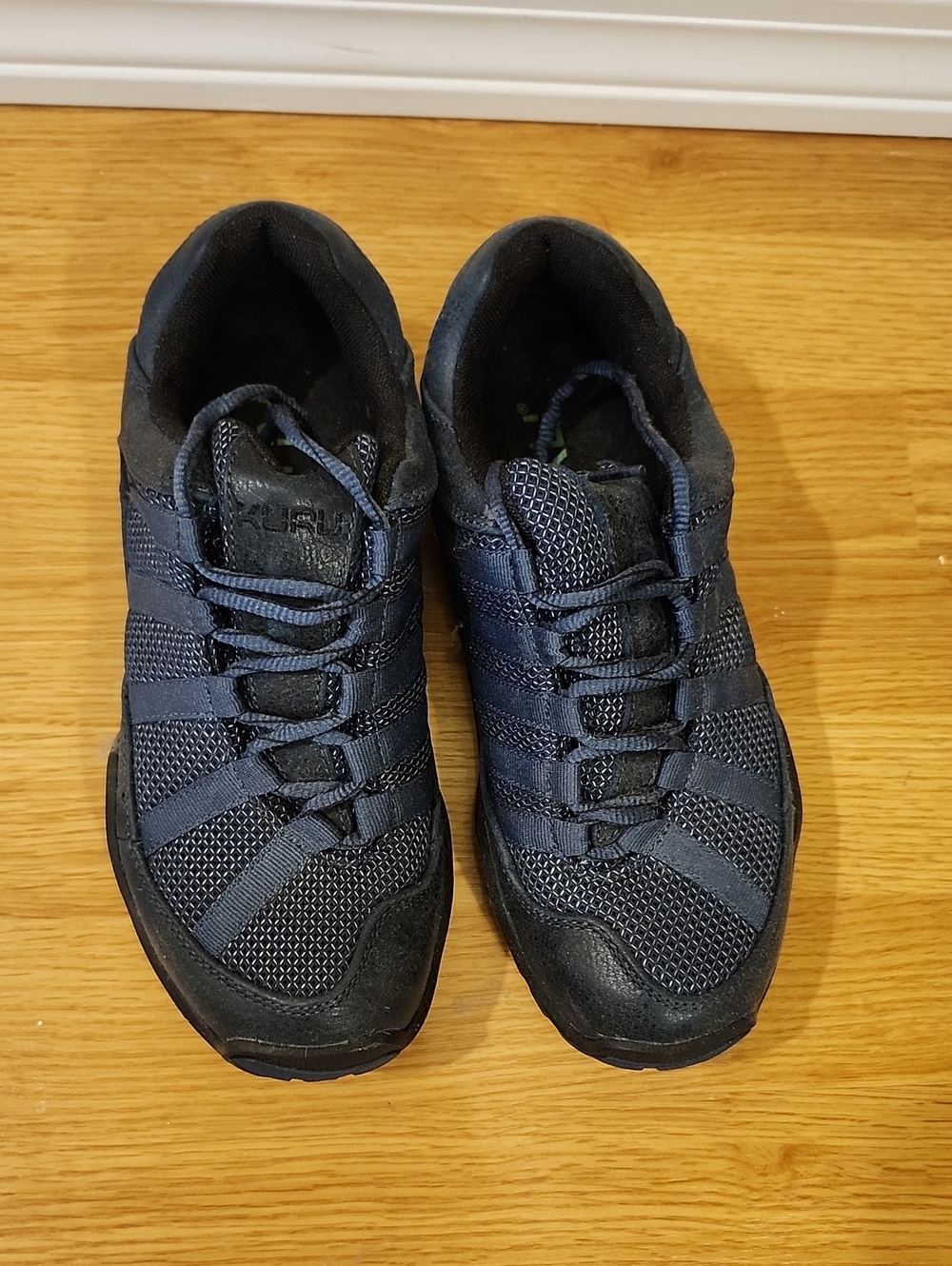 Kuru Trail Running Shoes Size 8